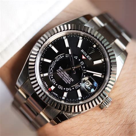 how to wind a rolex sky dweller